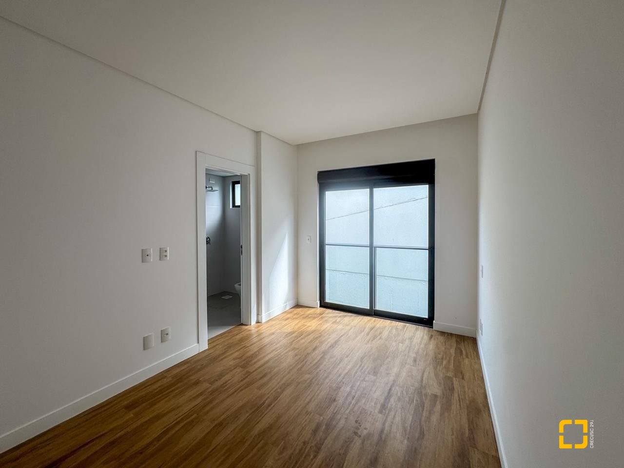 Apartamento com 73m², 2 quartos (sendo 1 suíte), 1 garagem, no bairro Monte Verde em Florianópolis