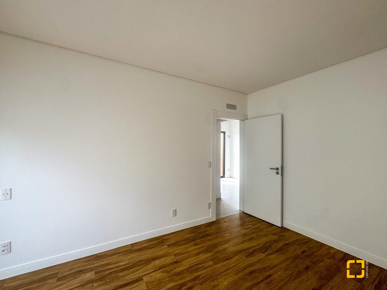 Apartamento com 73m², 2 quartos (sendo 1 suíte), 1 garagem, no bairro Monte Verde em Florianópolis