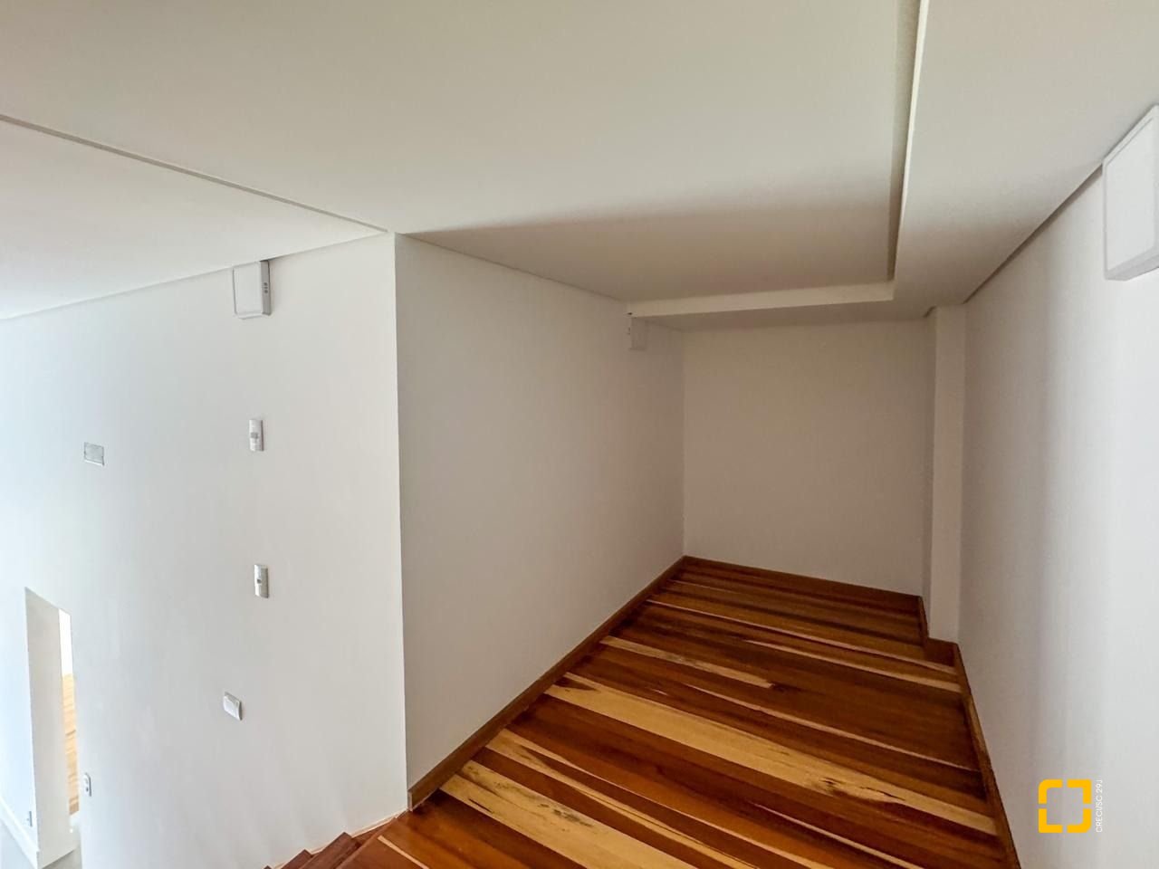 Apartamento com 74m², 2 quartos (sendo 1 suíte), 1 garagem, no bairro Monte Verde em Florianópolis