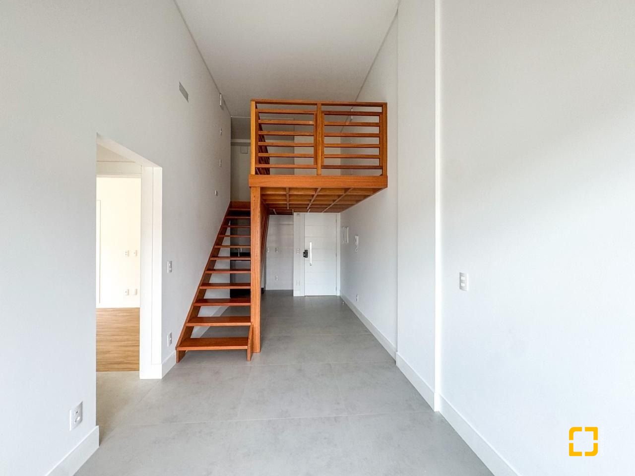 Apartamento com 74m², 2 quartos (sendo 1 suíte), 1 garagem, no bairro Monte Verde em Florianópolis