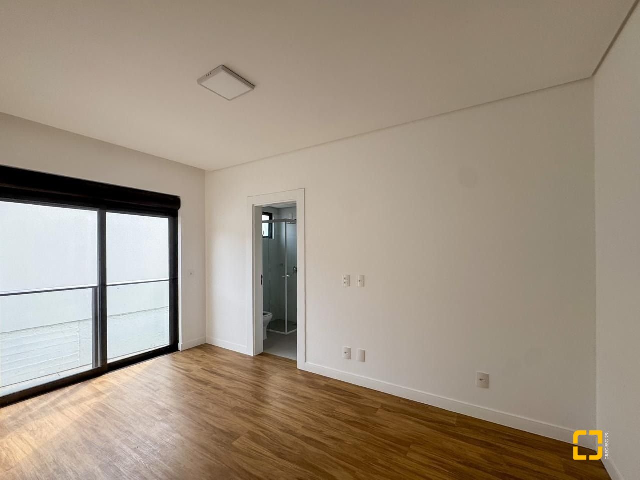 Apartamento com 74m², 2 quartos (sendo 1 suíte), 1 garagem, no bairro Monte Verde em Florianópolis