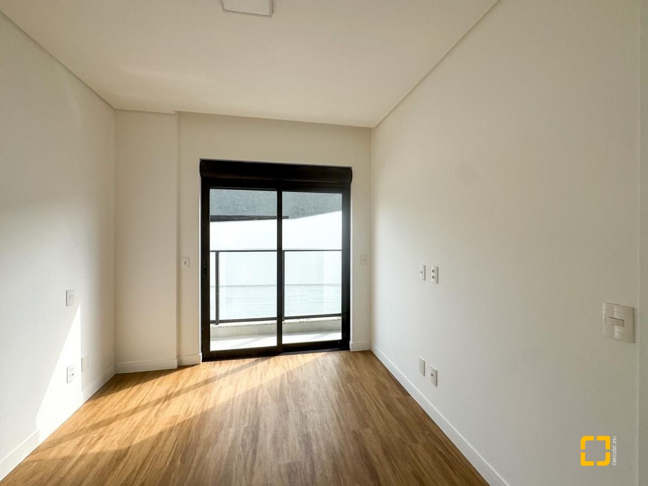 Apartamento com 74m², 2 quartos (sendo 1 suíte), 1 garagem, no bairro Monte Verde em Florianópolis