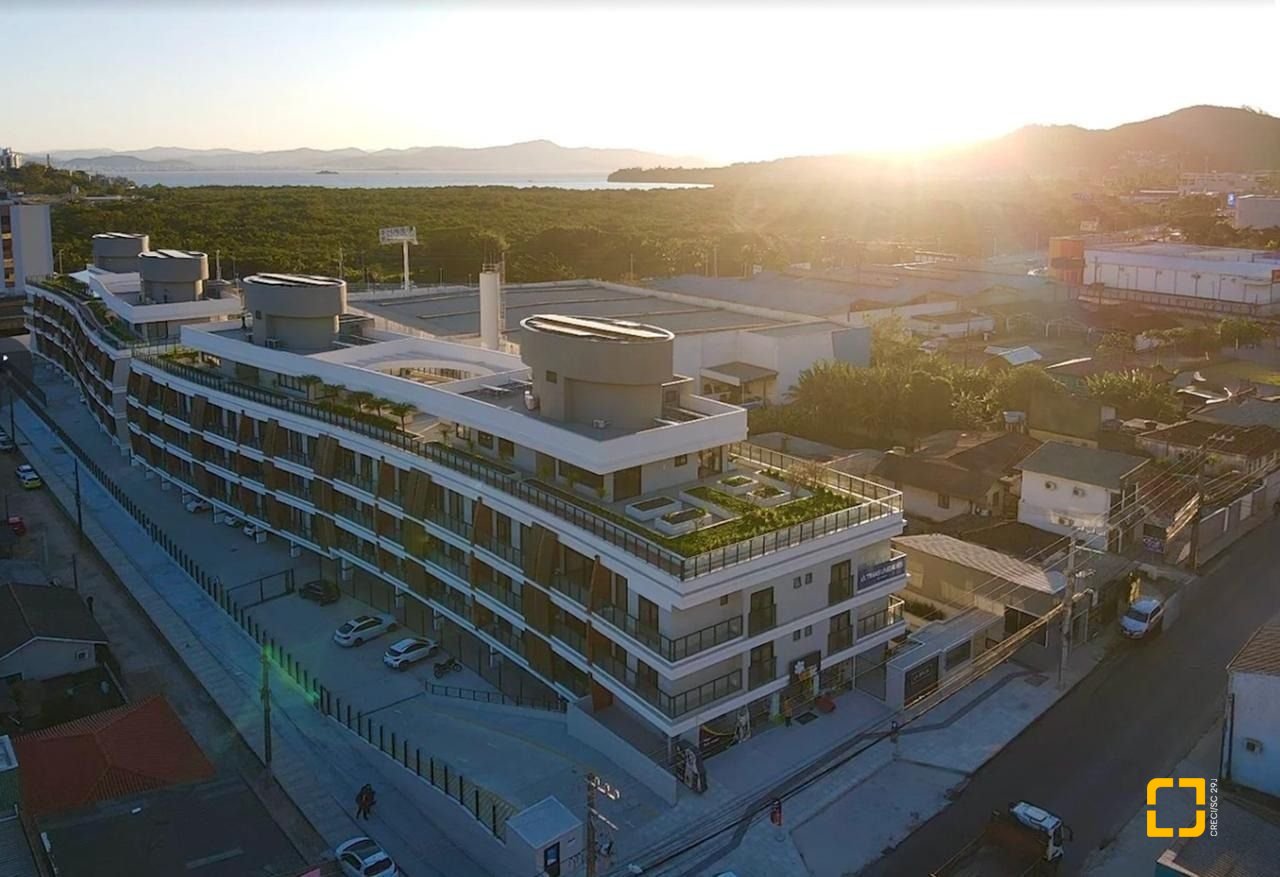 Apartamento com 74m², 2 quartos (sendo 1 suíte), 1 garagem, no bairro Monte Verde em Florianópolis