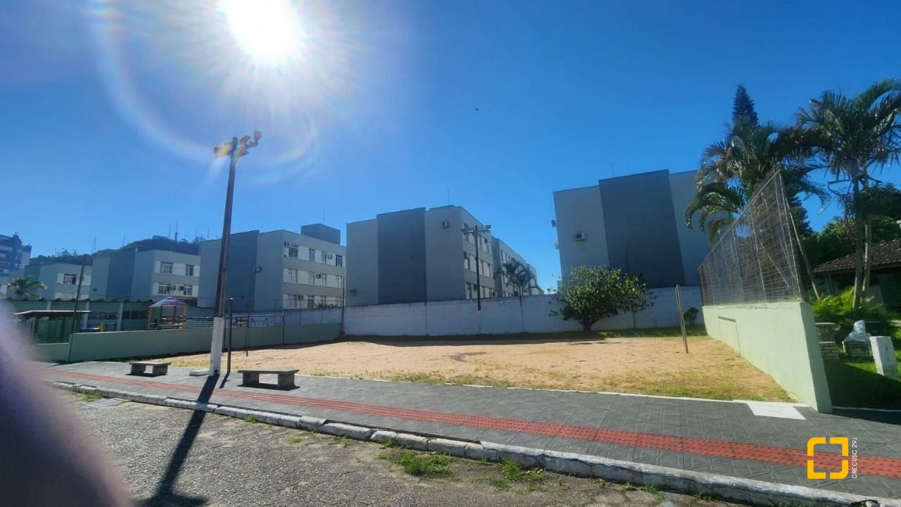 Apartamento com 67m², 3 quartos, 1 garagem, no bairro Trindade em Florianópolis