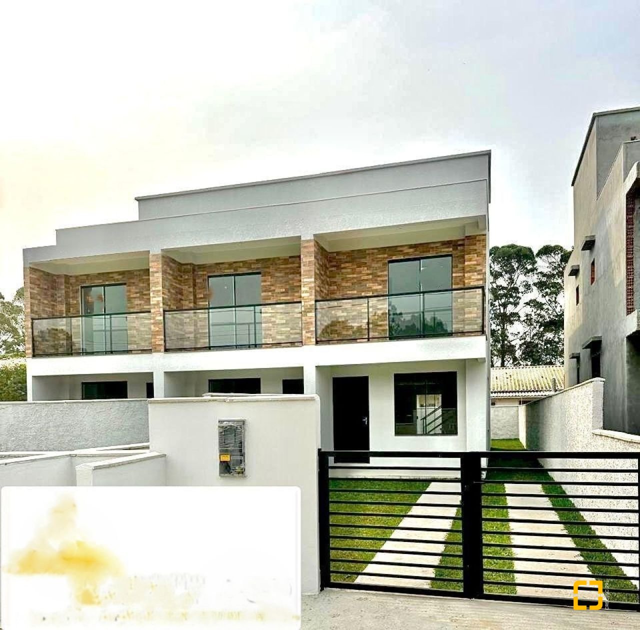 Casa com 117m², 2 quartos (sendo 2 suítes), 2 garagens, no bairro Ingleses do Rio Vermelho em Florianópolis