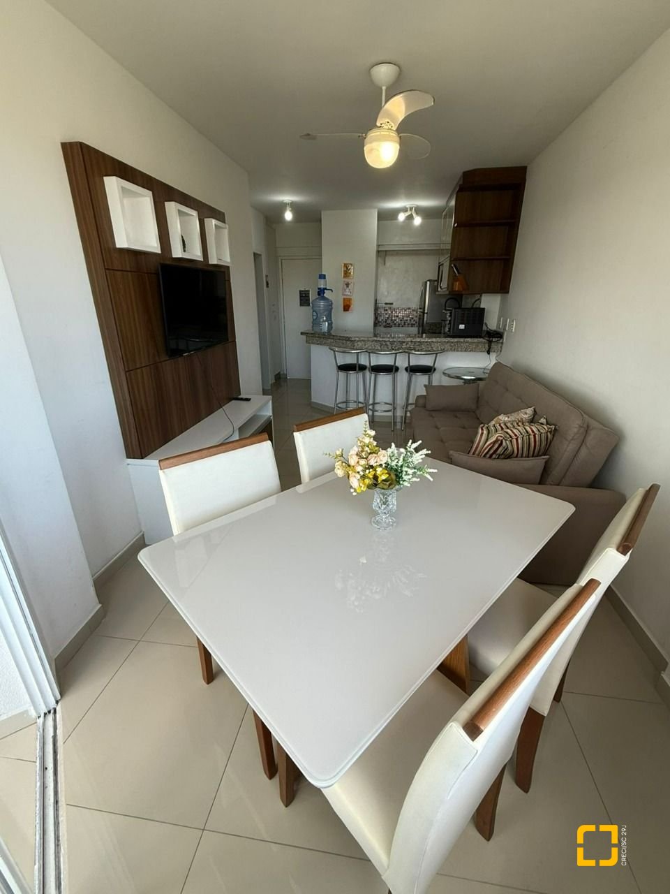 Apartamento com 42m², 1 quarto, 1 garagem, no bairro Ingleses do Rio Vermelho em Florianópolis