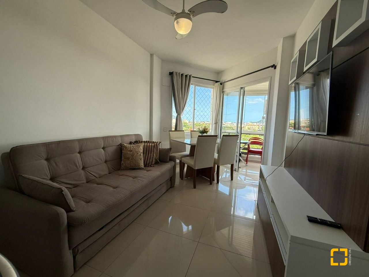 Apartamento com 42m², 1 quarto, 1 garagem, no bairro Ingleses do Rio Vermelho em Florianópolis