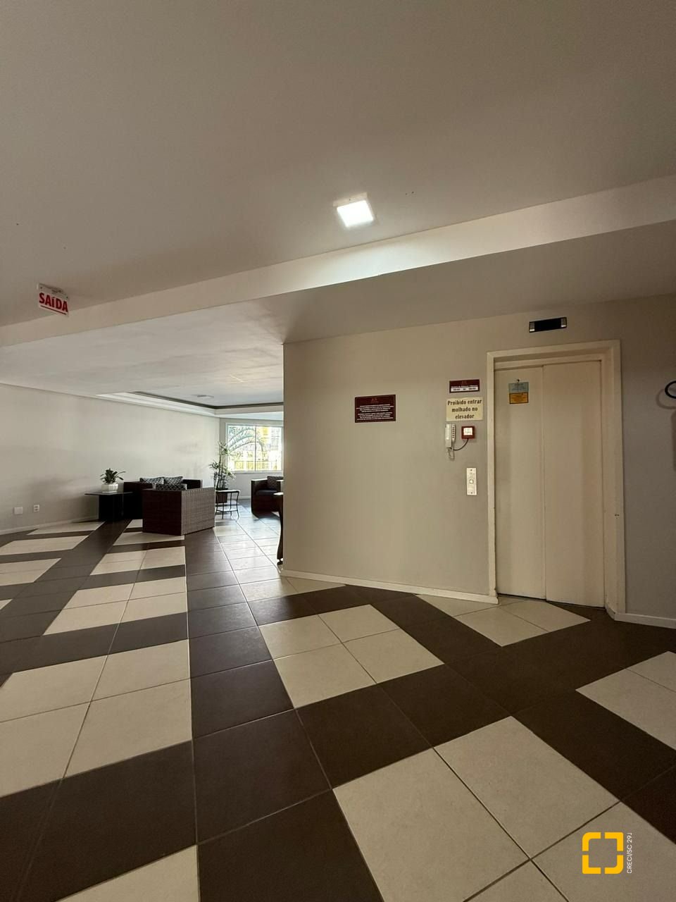 Apartamento com 42m², 1 quarto, 1 garagem, no bairro Ingleses do Rio Vermelho em Florianópolis