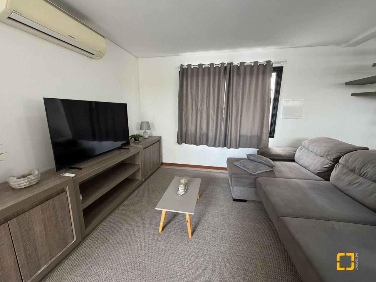 Casa de Condomínio com 118m², 3 quartos (sendo 1 suíte), 2 garagens, no bairro Campeche em Florianópolis