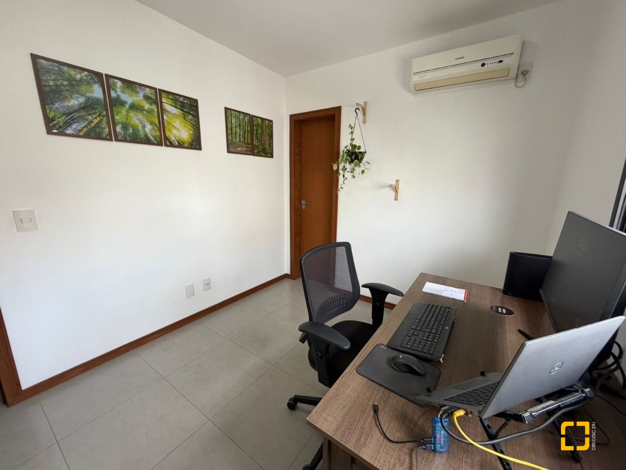 Casa de Condomínio com 118m², 3 quartos (sendo 1 suíte), 2 garagens, no bairro Campeche em Florianópolis