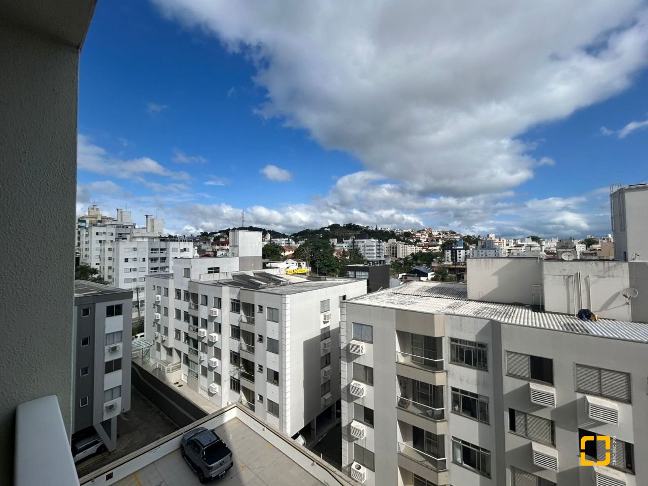 Apartamento com 68m², 3 quartos (sendo 1 suíte), 2 garagens, no bairro Abraão em Florianópolis