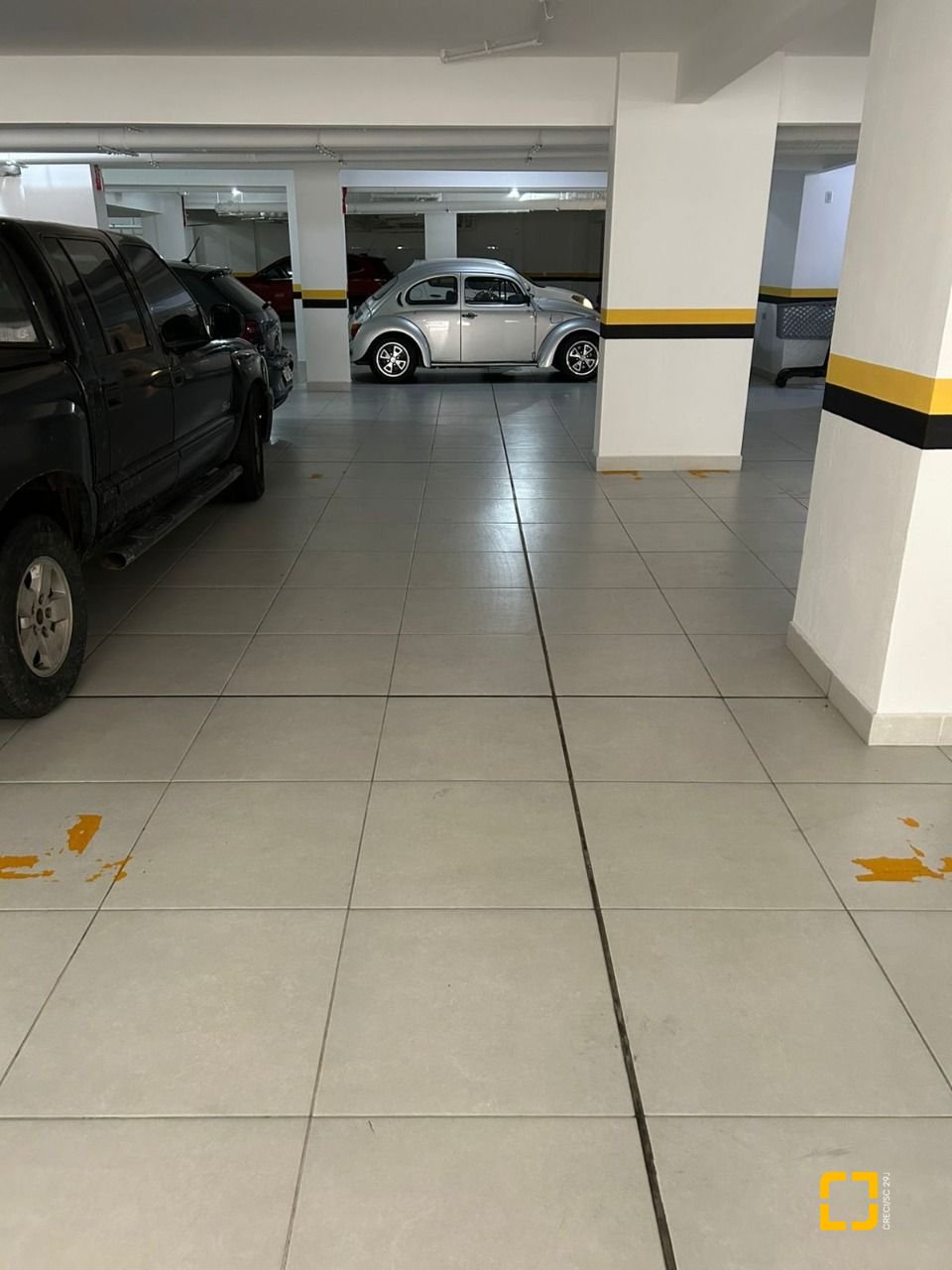 Apartamento com 68m², 3 quartos (sendo 1 suíte), 2 garagens, no bairro Abraão em Florianópolis