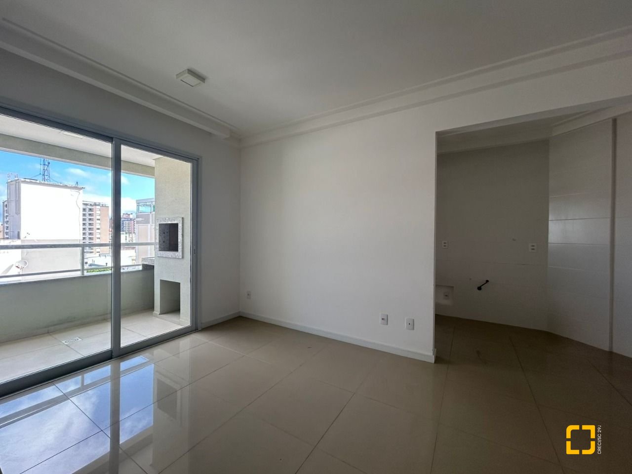 Apartamento com 68m², 3 quartos (sendo 1 suíte), 2 garagens, no bairro Abraão em Florianópolis