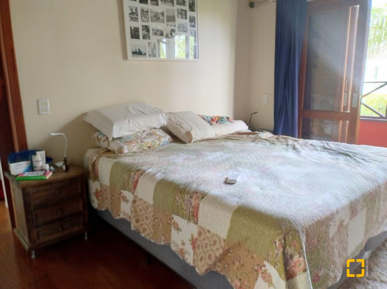 Casa com 288m², 6 quartos (sendo 1 suíte), 2 garagens, no bairro Campeche em Florianópolis