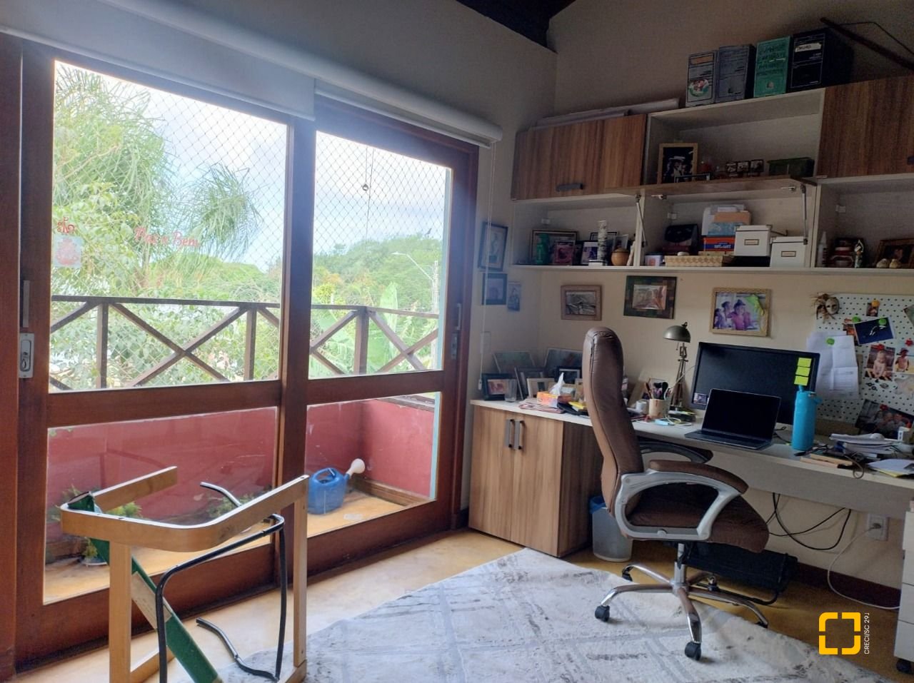 Casa com 288m², 6 quartos (sendo 1 suíte), 2 garagens, no bairro Campeche em Florianópolis
