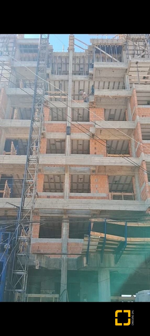Apartamento com 59m², 2 quartos, 1 garagem, no bairro Areias em São José