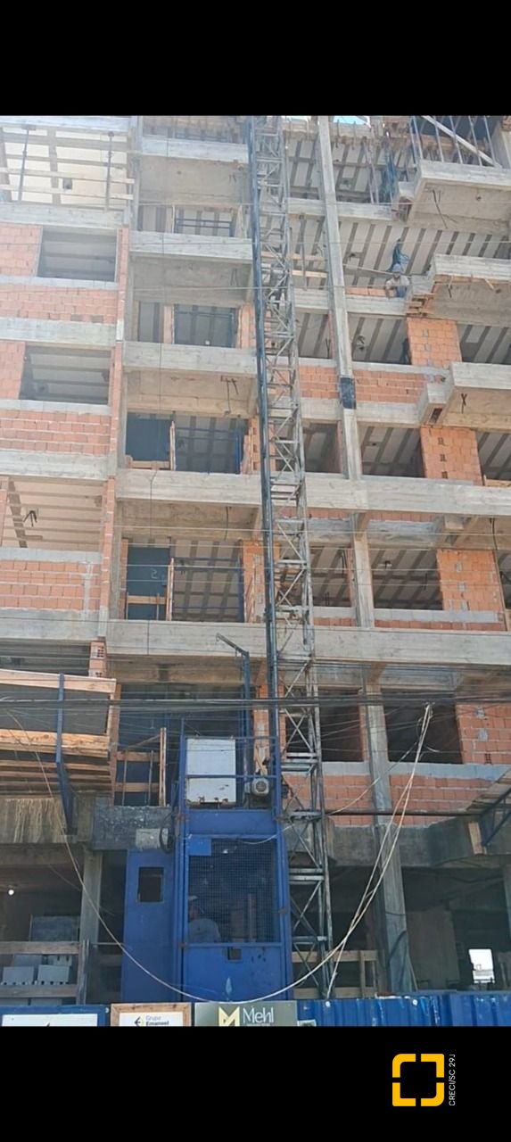 Apartamento com 59m², 2 quartos, 1 garagem, no bairro Areias em São José