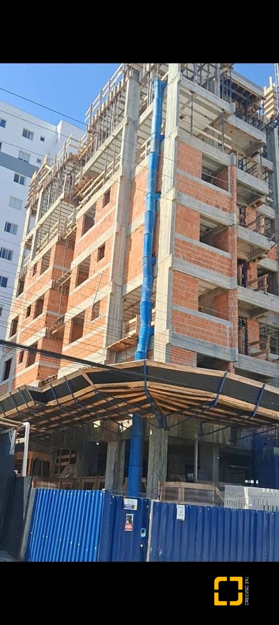 Apartamento com 59m², 2 quartos, 1 garagem, no bairro Areias em São José