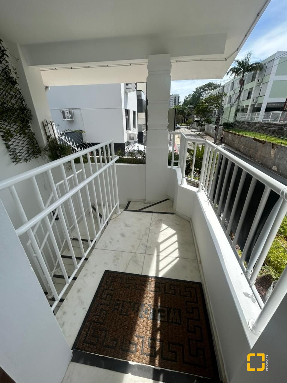 Casa com 400m², 4 garagens, no bairro Centro em Florianópolis