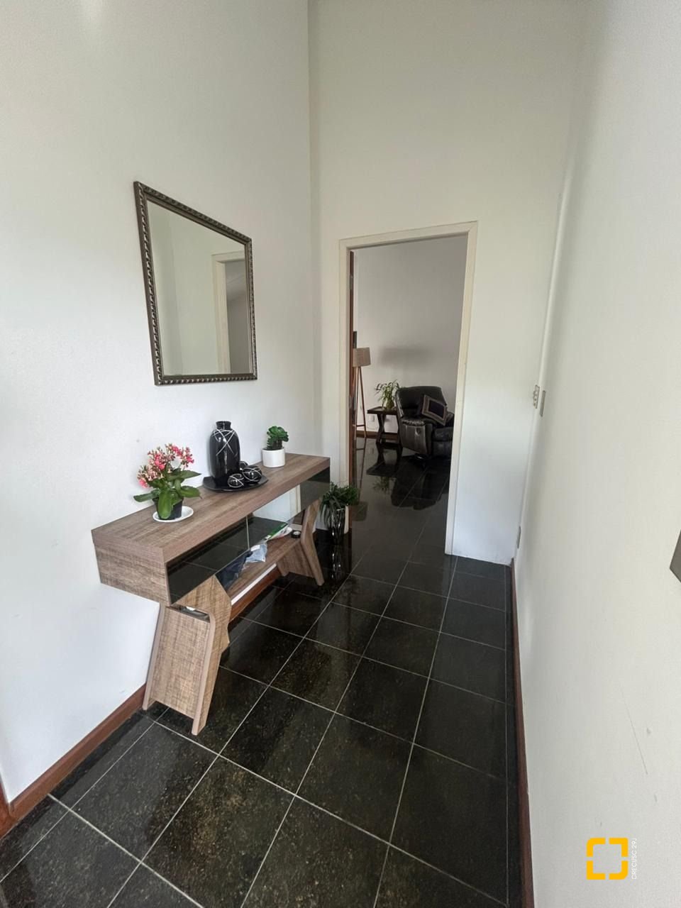 Casa com 400m², 4 garagens, no bairro Centro em Florianópolis