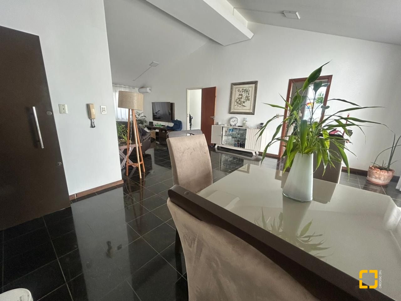 Casa com 400m², 4 garagens, no bairro Centro em Florianópolis