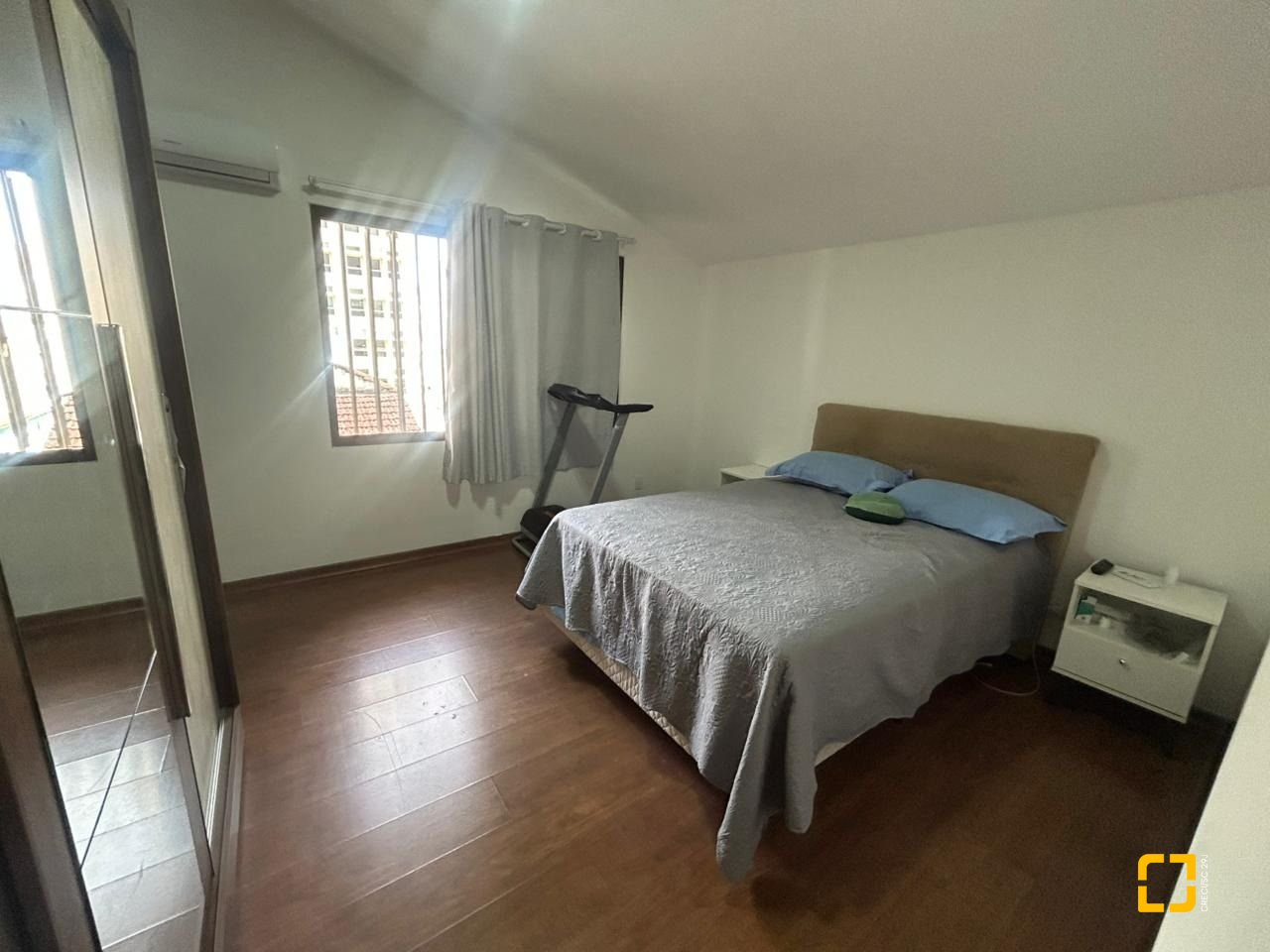 Casa com 400m², 4 garagens, no bairro Centro em Florianópolis