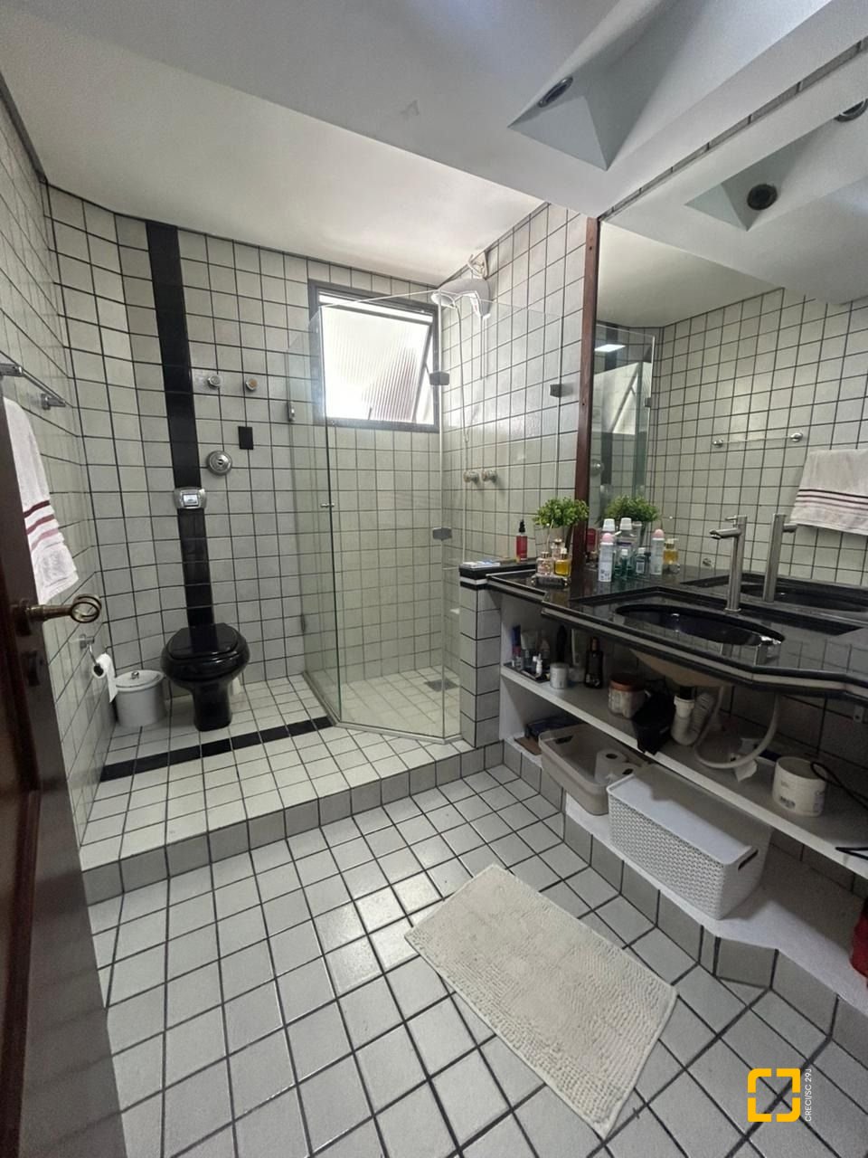 Casa com 400m², 4 garagens, no bairro Centro em Florianópolis