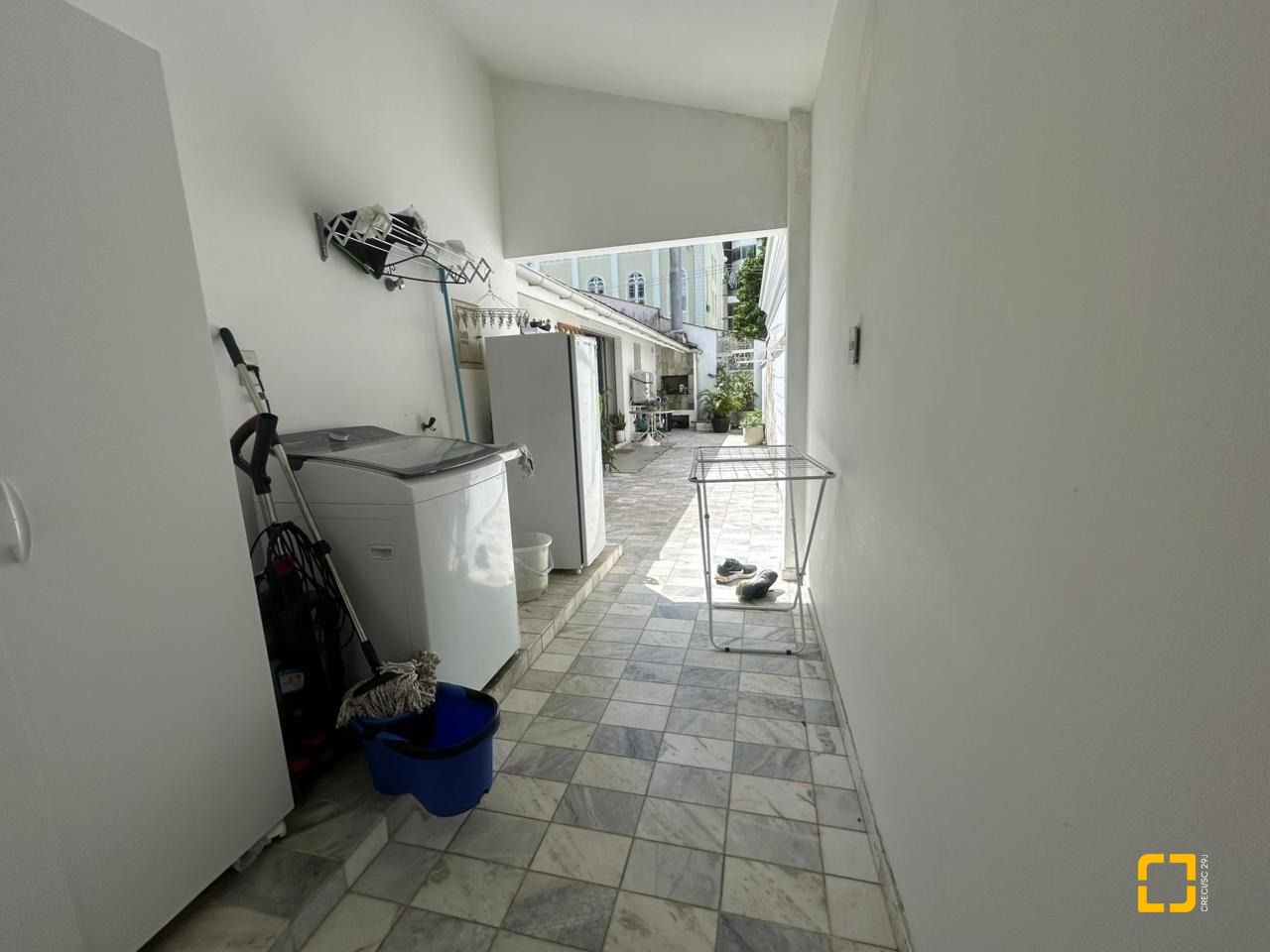 Casa com 400m², 4 garagens, no bairro Centro em Florianópolis