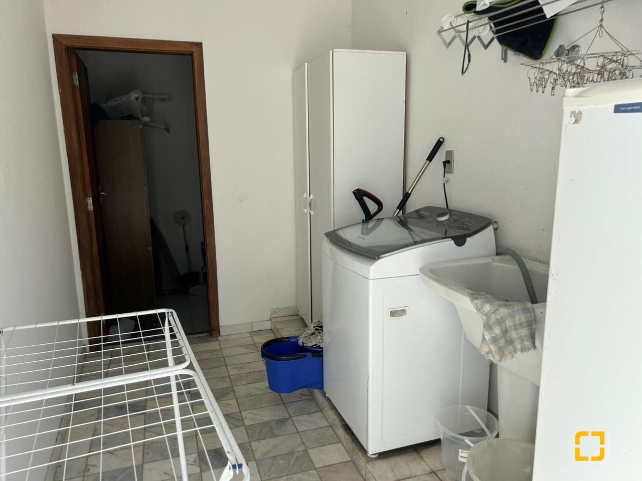 Casa com 400m², 4 garagens, no bairro Centro em Florianópolis