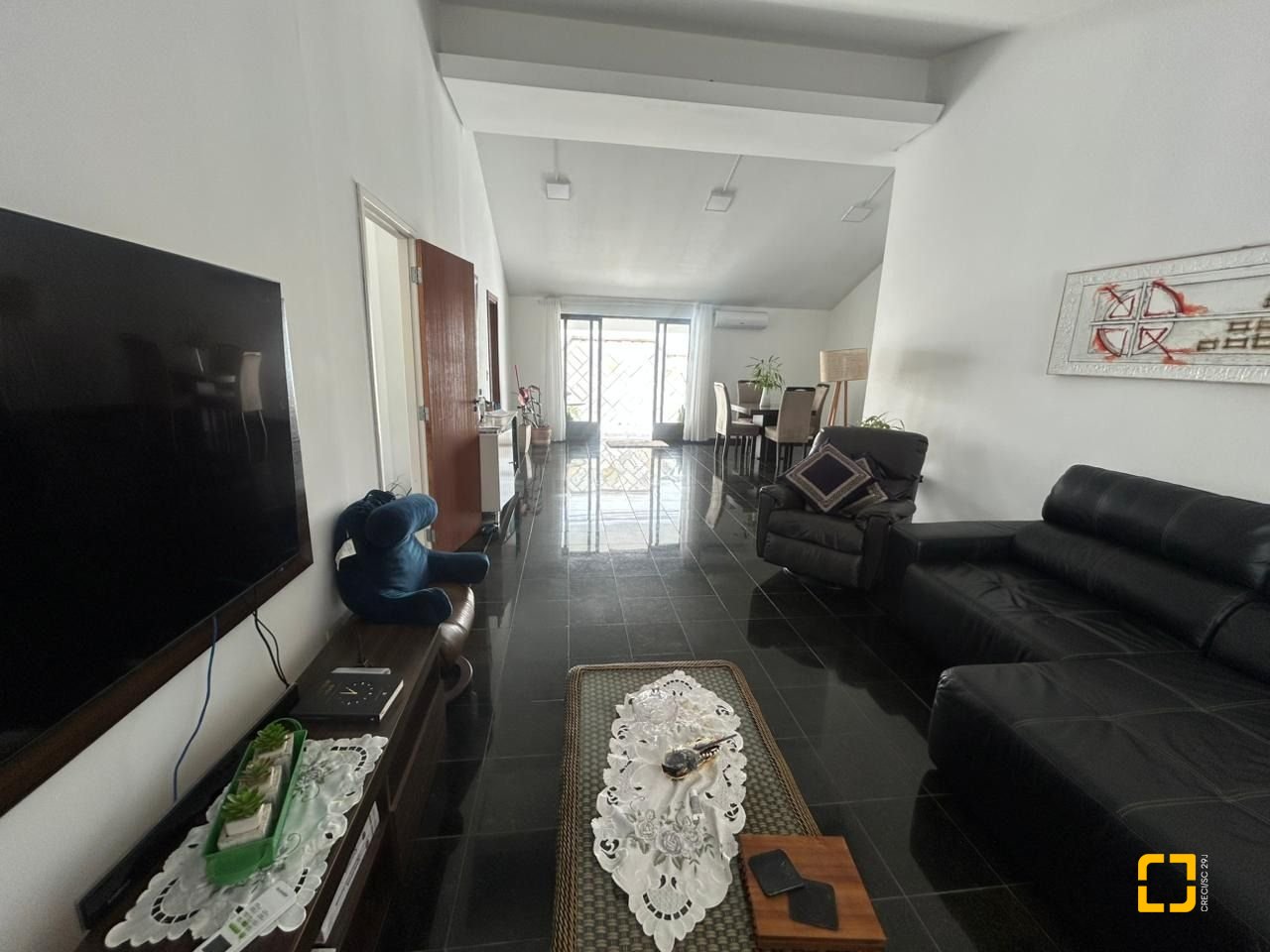 Casa com 400m², 4 garagens, no bairro Centro em Florianópolis