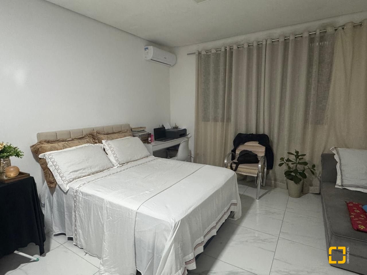 Casa com 400m², 4 garagens, no bairro Centro em Florianópolis
