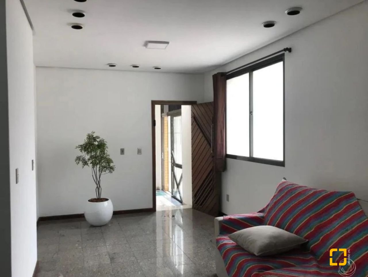 Casa com 400m², 4 garagens, no bairro Centro em Florianópolis
