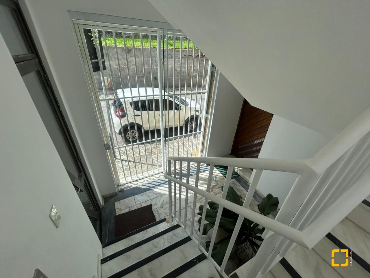 Casa com 400m², 4 garagens, no bairro Centro em Florianópolis