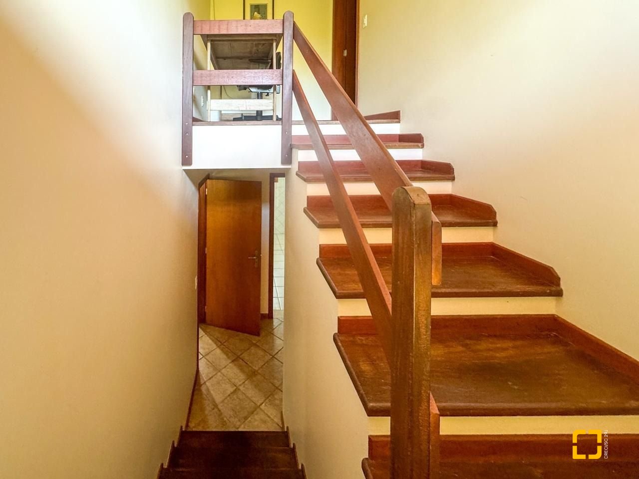 Casa com 271m², 5 quartos (sendo 1 suíte), 3 garagens, no bairro Campeche em Florianópolis