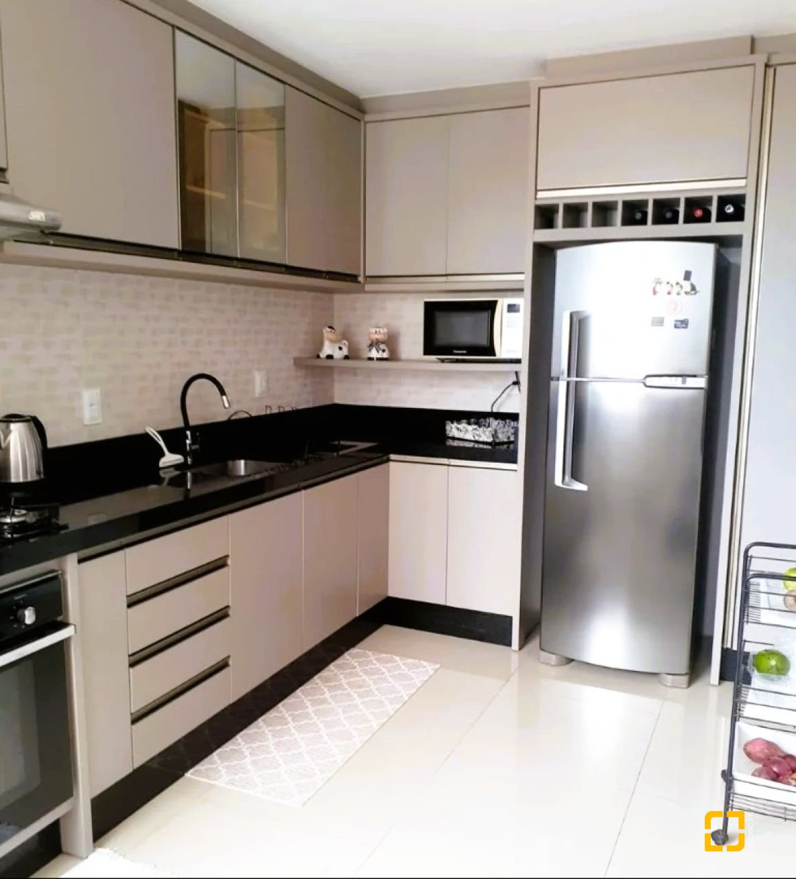 Apartamento com 108m², 3 quartos (sendo 1 suíte), 1 garagem, no bairro Abraão em Florianópolis
