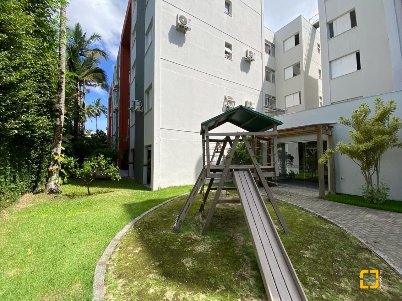 Apartamento com 66m², 3 quartos, 1 garagem, no bairro Trindade em Florianópolis