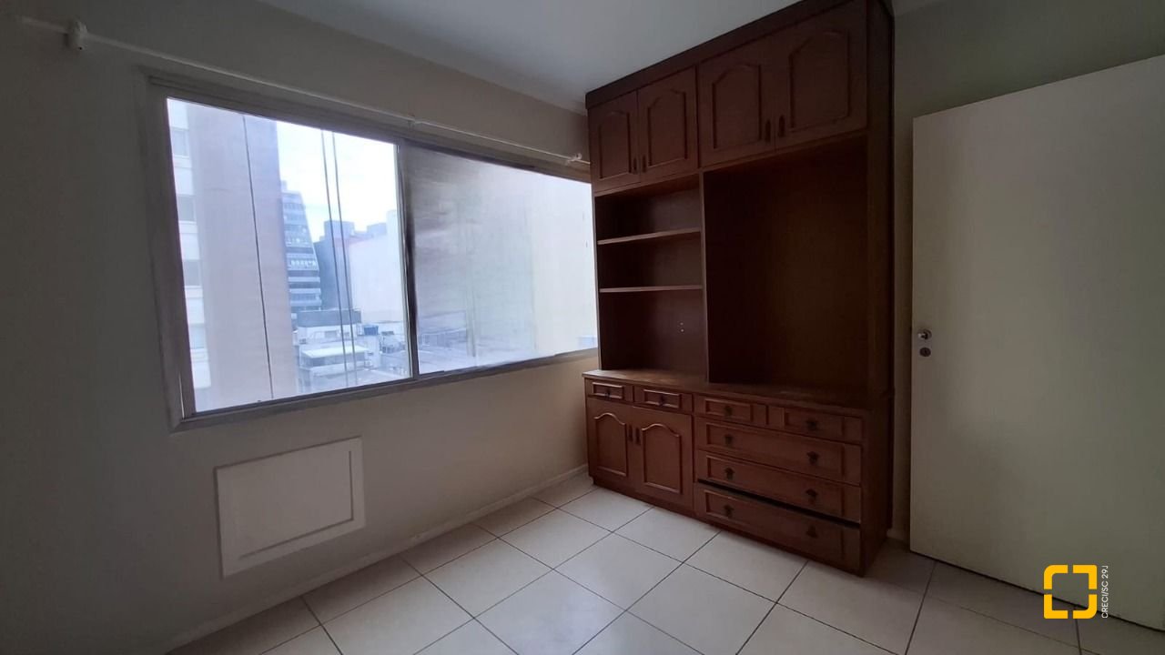 Apartamento com 99m², 3 quartos, 1 garagem, no bairro Centro em Florianópolis