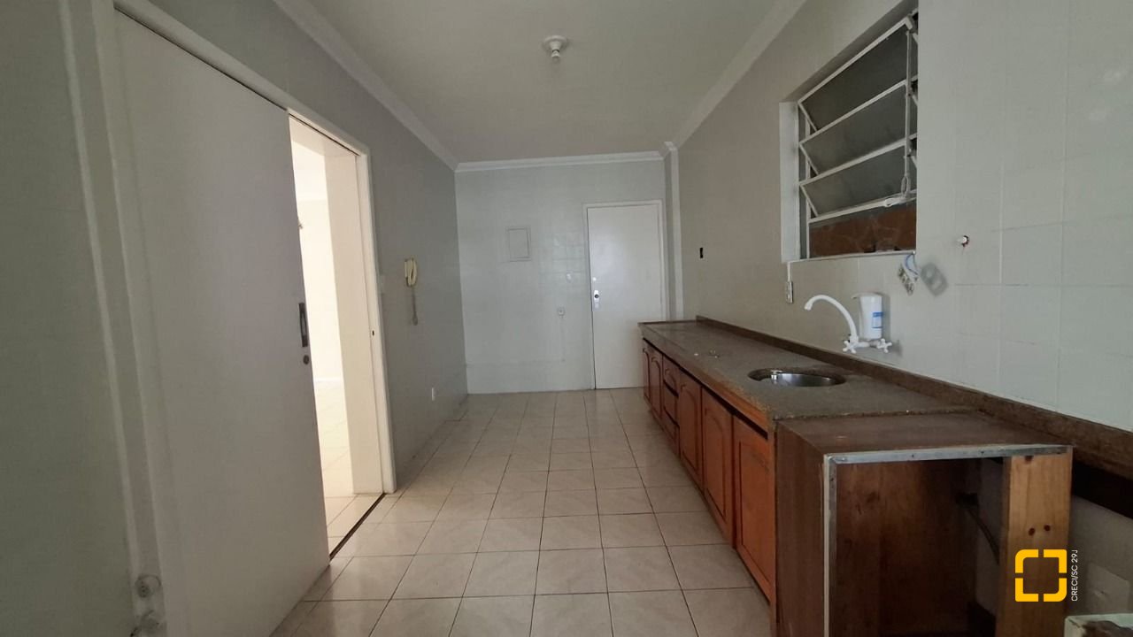 Apartamento com 99m², 3 quartos, 1 garagem, no bairro Centro em Florianópolis