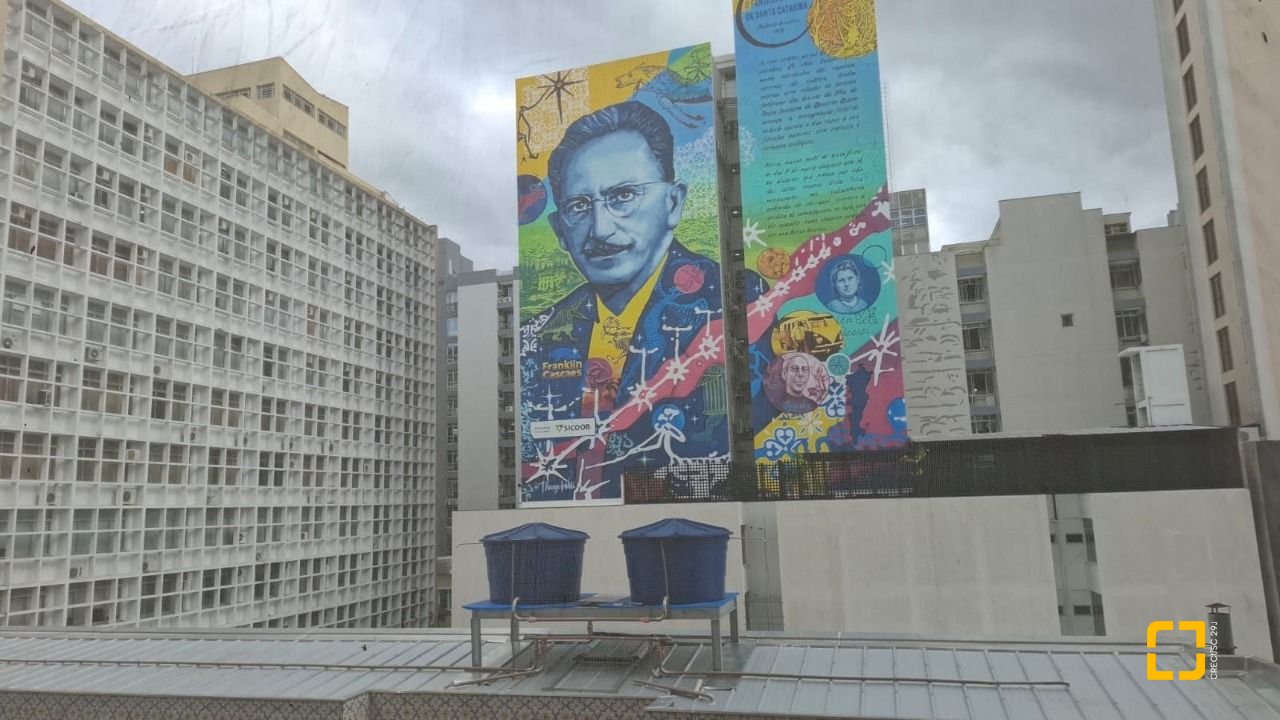 Apartamento com 99m², 3 quartos, 1 garagem, no bairro Centro em Florianópolis