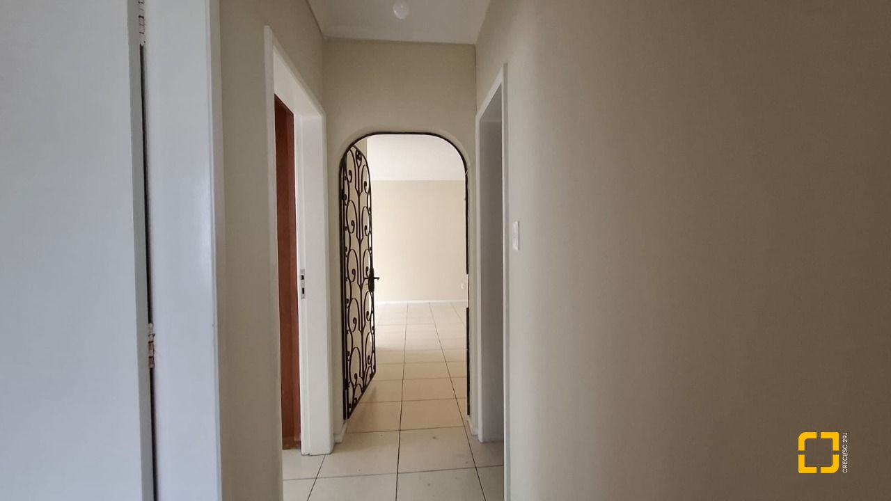 Apartamento com 99m², 3 quartos, 1 garagem, no bairro Centro em Florianópolis