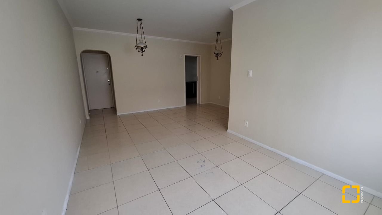 Apartamento com 99m², 3 quartos, 1 garagem, no bairro Centro em Florianópolis