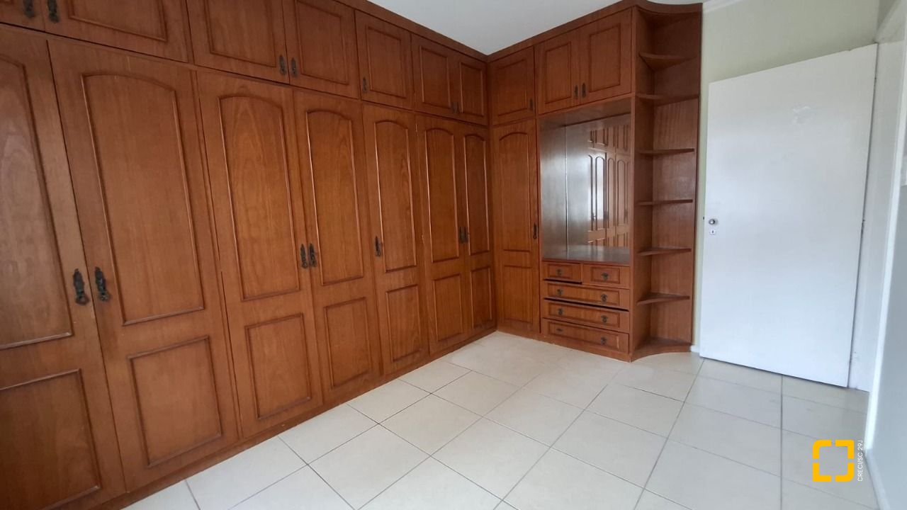 Apartamento com 99m², 3 quartos, 1 garagem, no bairro Centro em Florianópolis