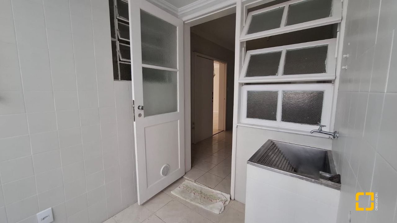 Apartamento com 99m², 3 quartos, 1 garagem, no bairro Centro em Florianópolis
