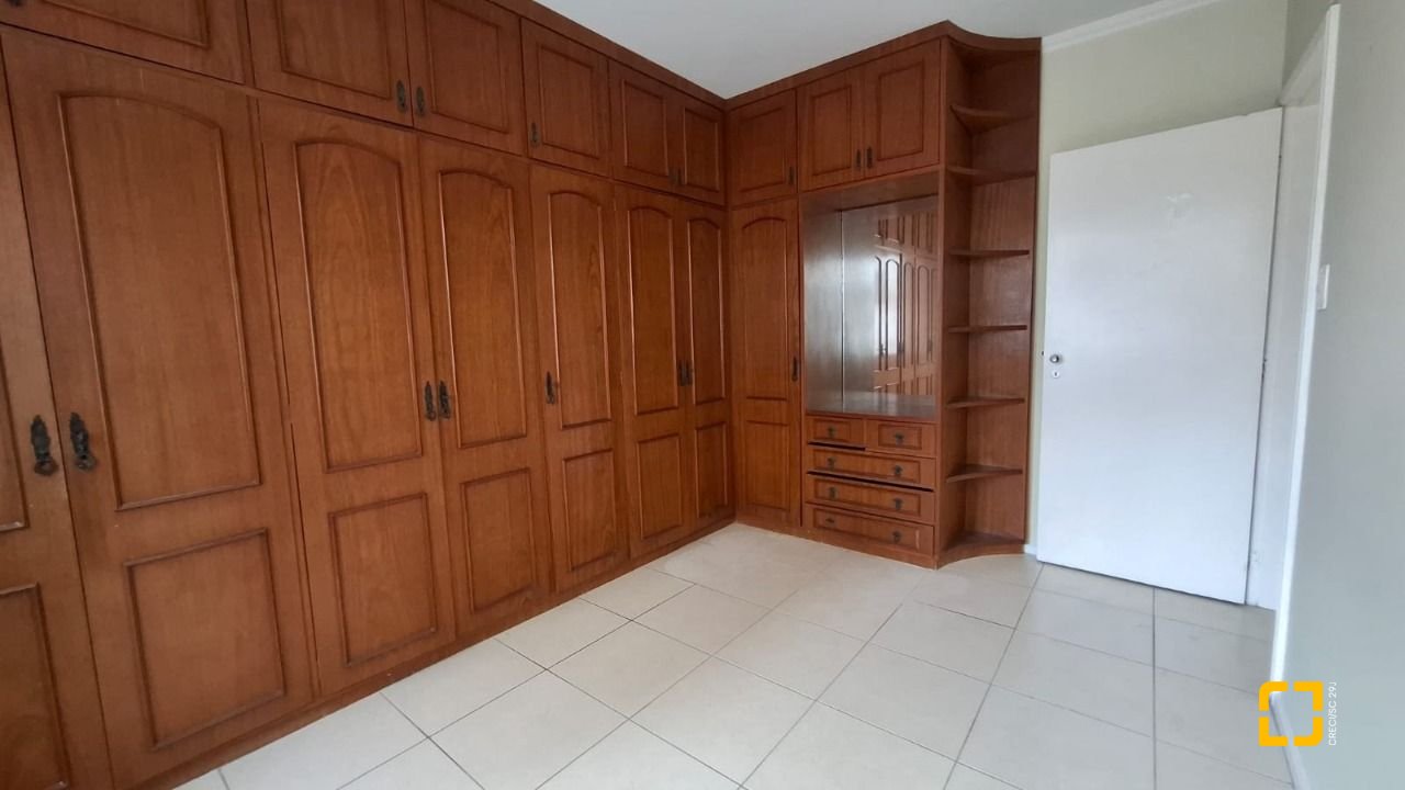 Apartamento com 99m², 3 quartos, 1 garagem, no bairro Centro em Florianópolis