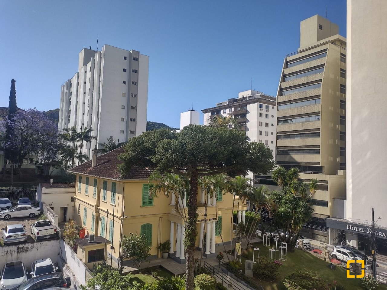 Apartamento com 76m², 2 quartos, no bairro Centro em Florianópolis