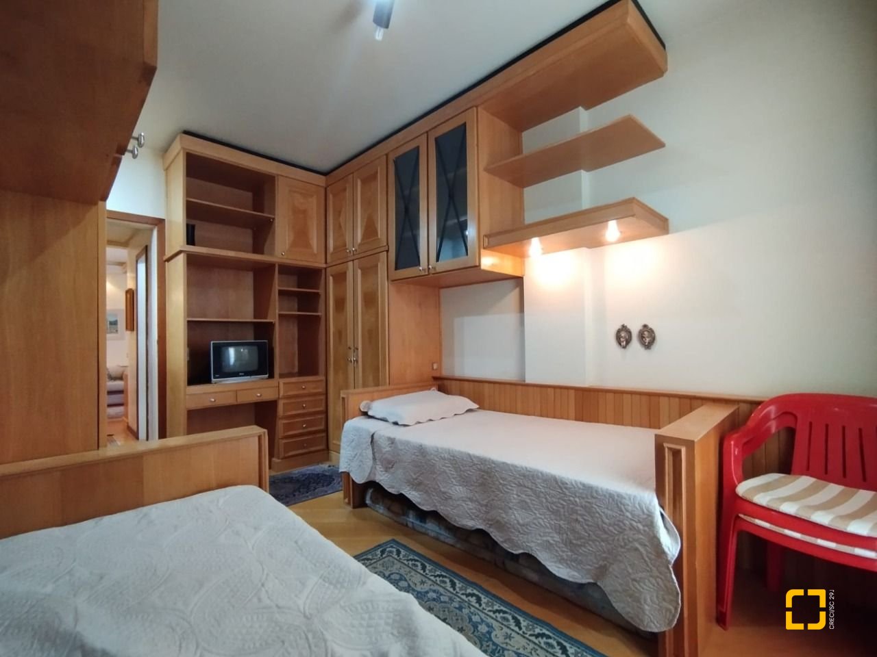 Apartamento com 56m², 1 quarto, 1 garagem, no bairro Agronômica em Florianópolis