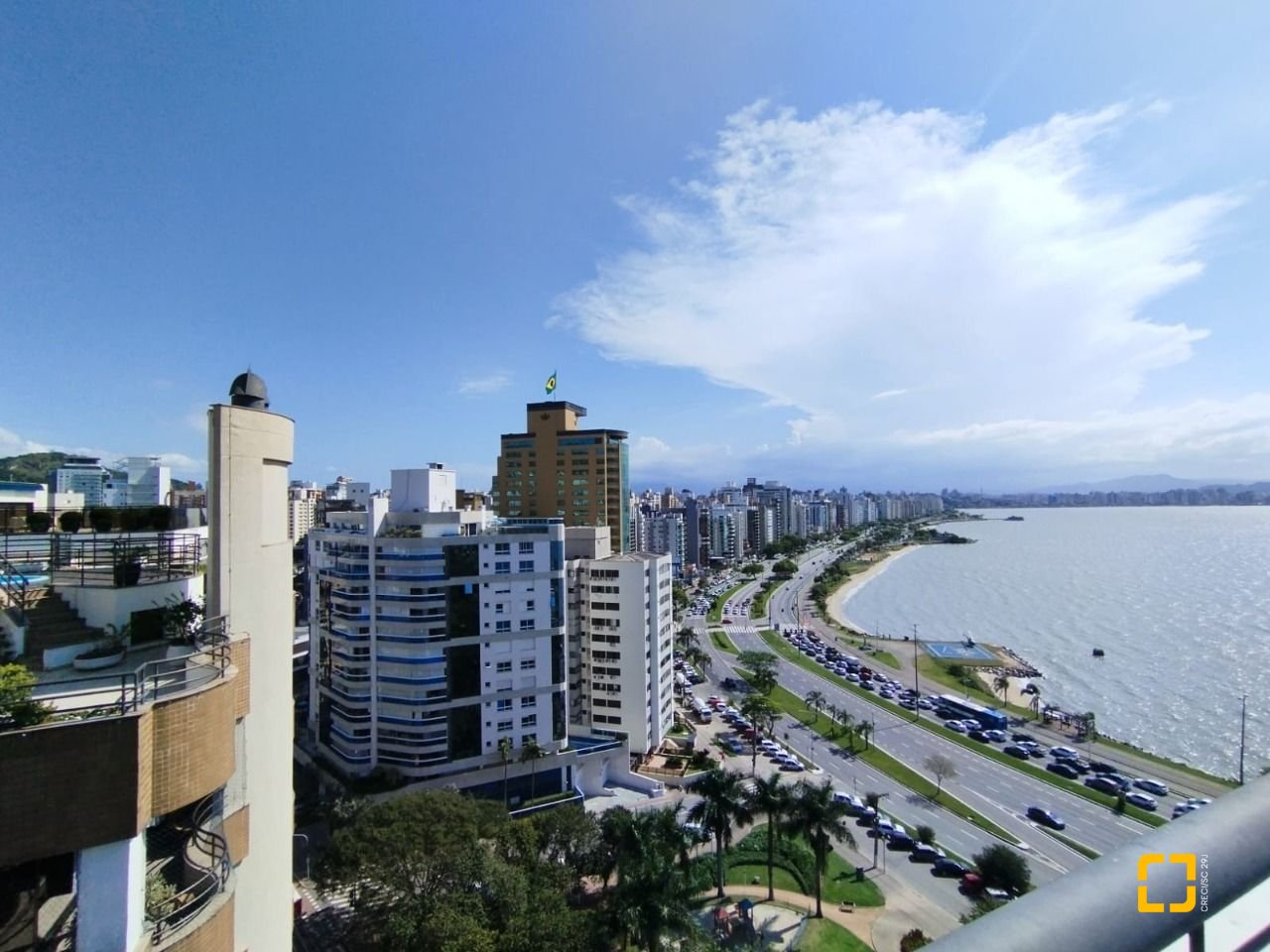 Apartamento com 56m², 1 quarto, 1 garagem, no bairro Agronômica em Florianópolis