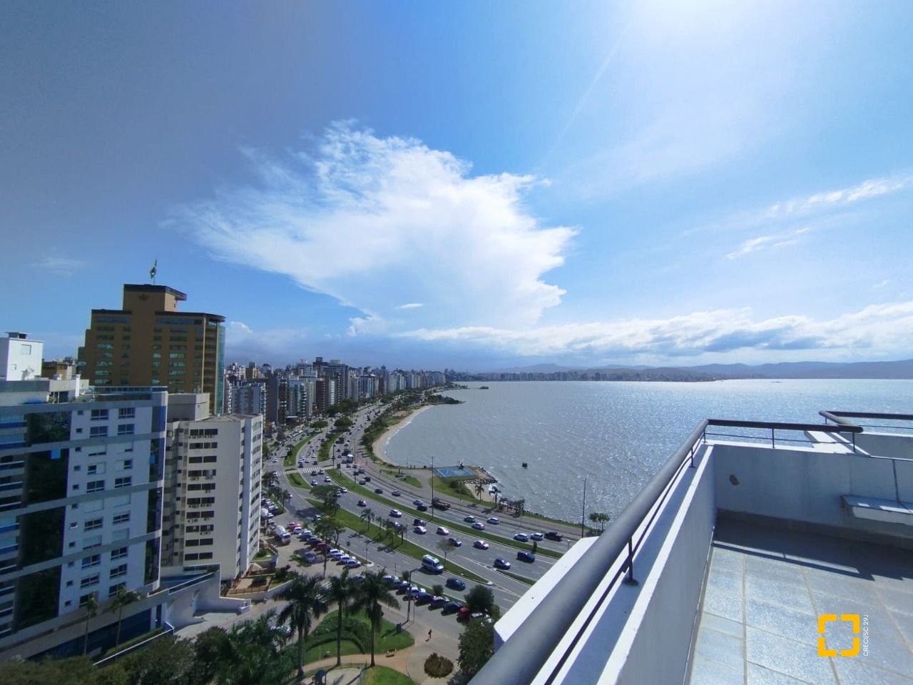 Apartamento com 56m², 1 quarto, 1 garagem, no bairro Agronômica em Florianópolis