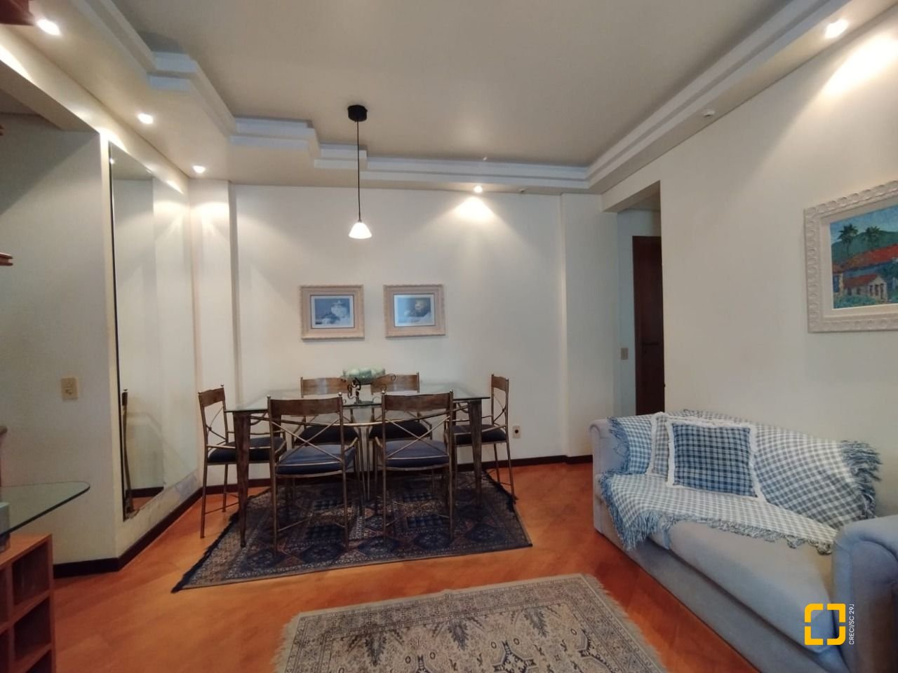 Apartamento com 56m², 1 quarto, 1 garagem, no bairro Agronômica em Florianópolis