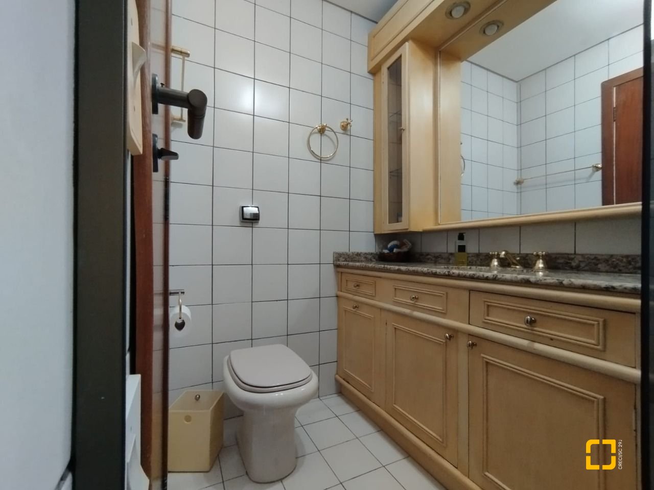 Apartamento com 56m², 1 quarto, 1 garagem, no bairro Agronômica em Florianópolis
